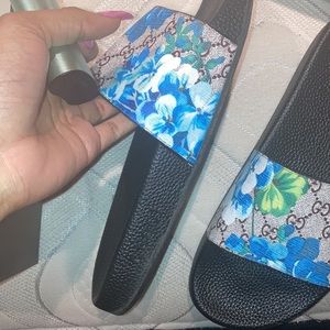 Gucci slides worn once